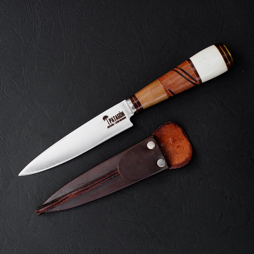Cuchillo Gaucho Patagón Artesanal Hueso Madera hoja 12 cm