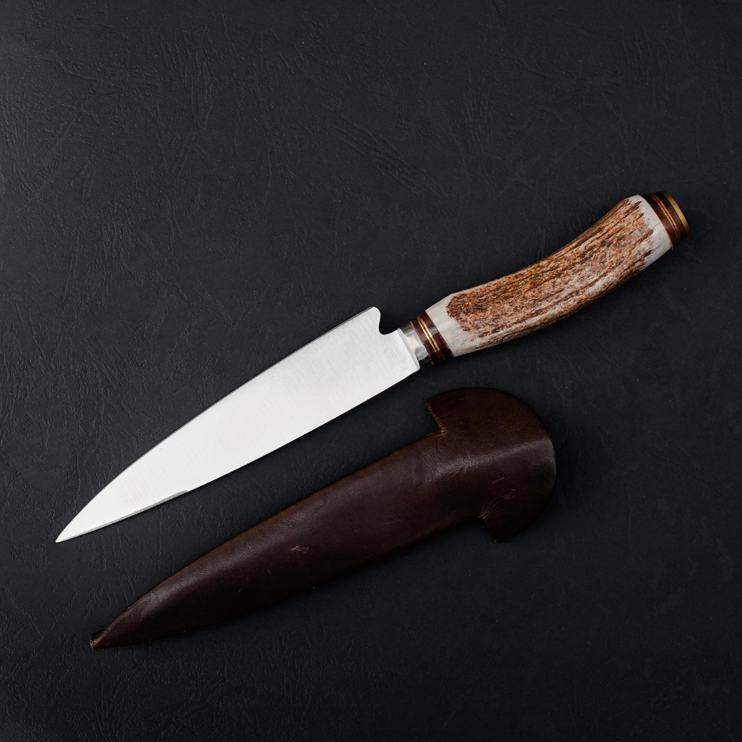 Cuchillo Gaucho El Ombú Artesanal Asta de Ciervo Premium hoja 16 cm
