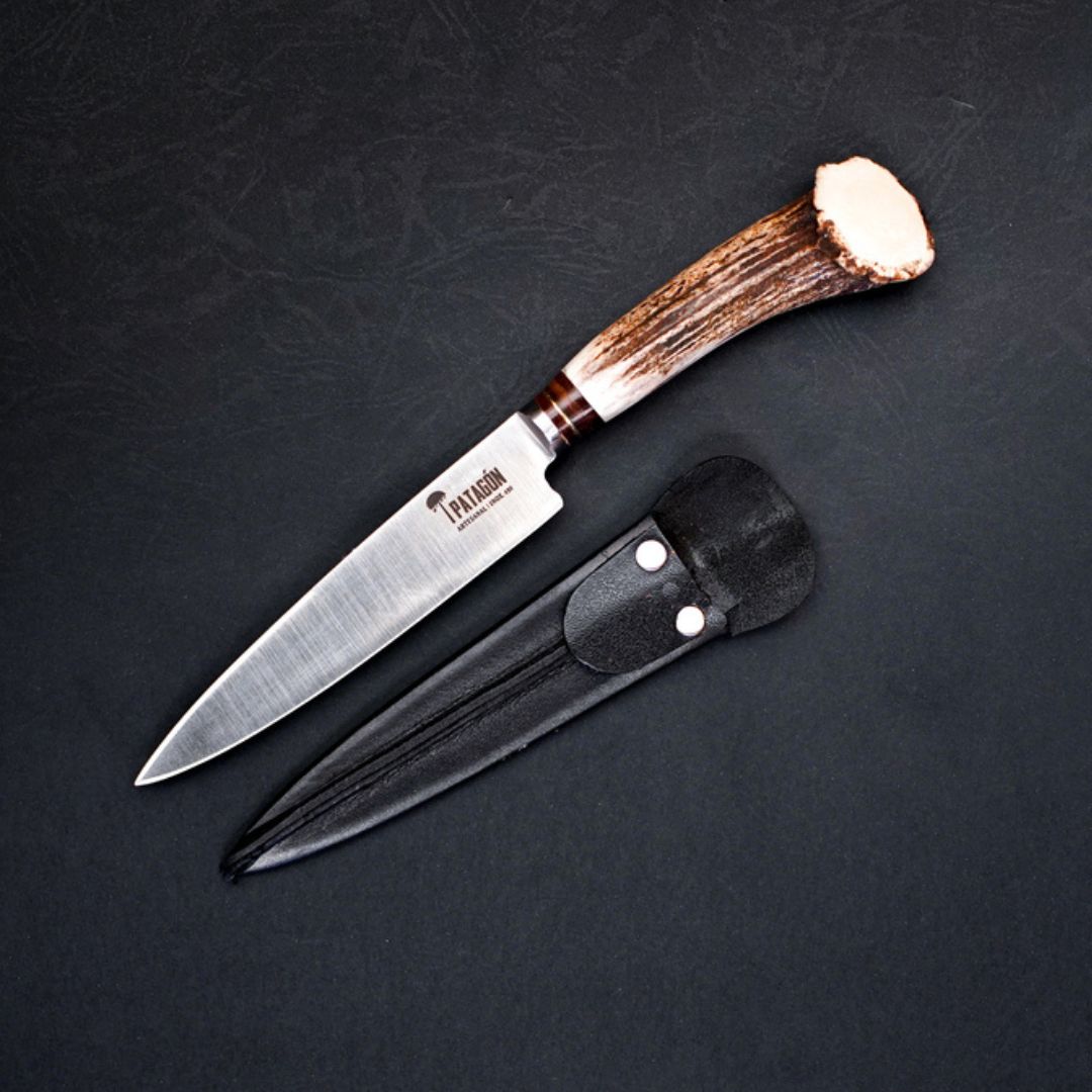 Cuchillo Gaucho Patagón Artesanal Asta de Ciervo hoja 14 cm