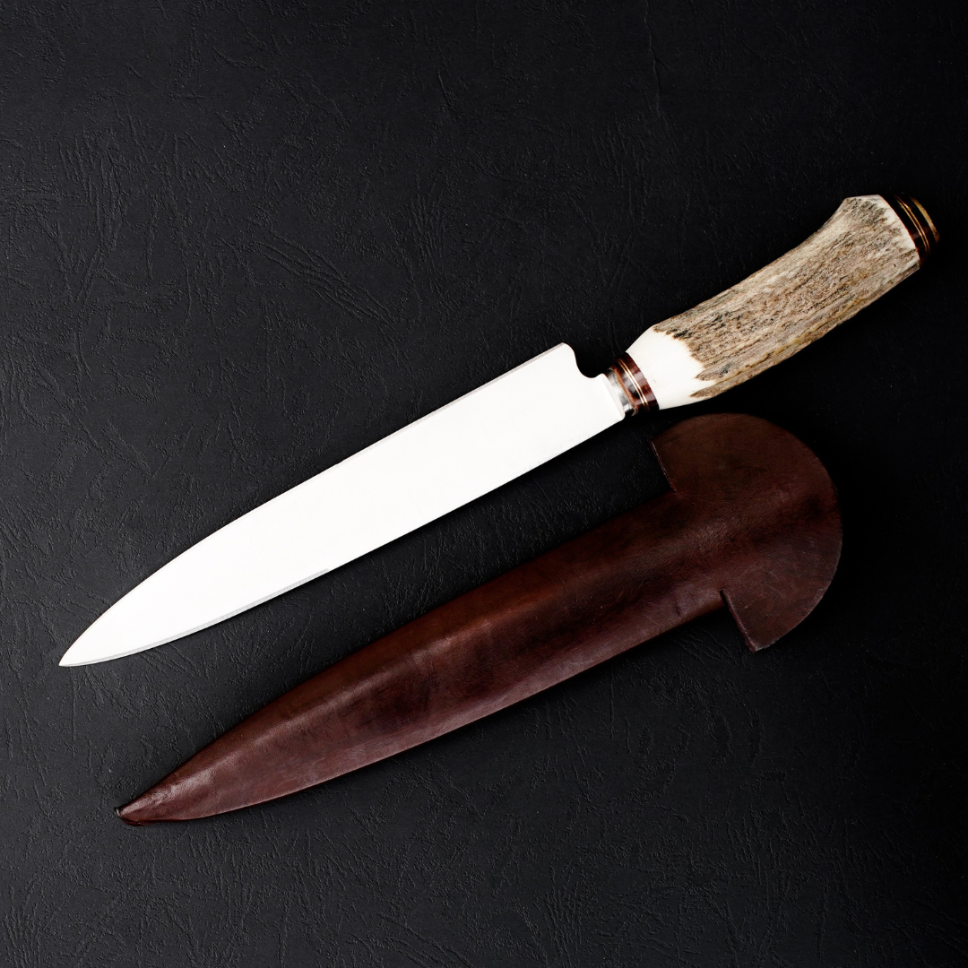 Cuchillo Gaucho Patagón Artesanal Asta De Ciervo hoja 20 cm