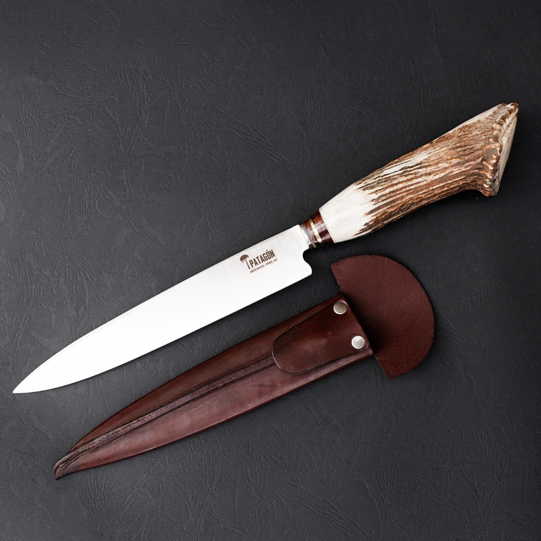 Cuchillo Gaucho Patagón Artesanal Asta De Ciervo hoja 20 cm