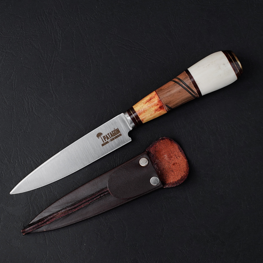 Cuchillo Gaucho Patagón Artesanal Hueso Madera hoja 12 cm