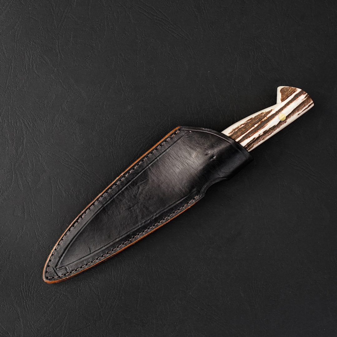 Cuchillo Puntero Legado Artesanal Asta de Ciervo Premium hoja 12 cm