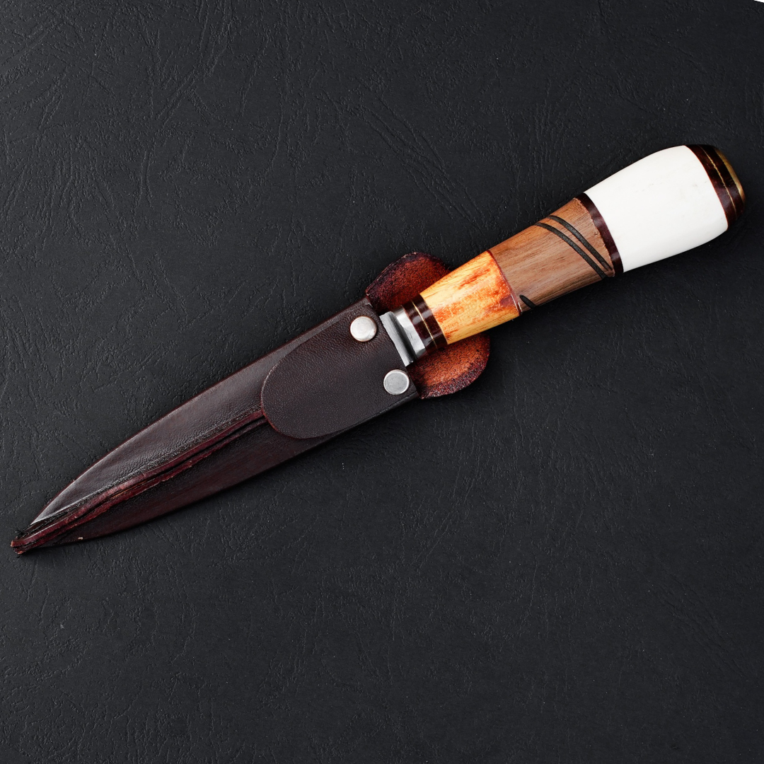 Cuchillo Gaucho Patagón Artesanal Hueso Madera hoja 12 cm