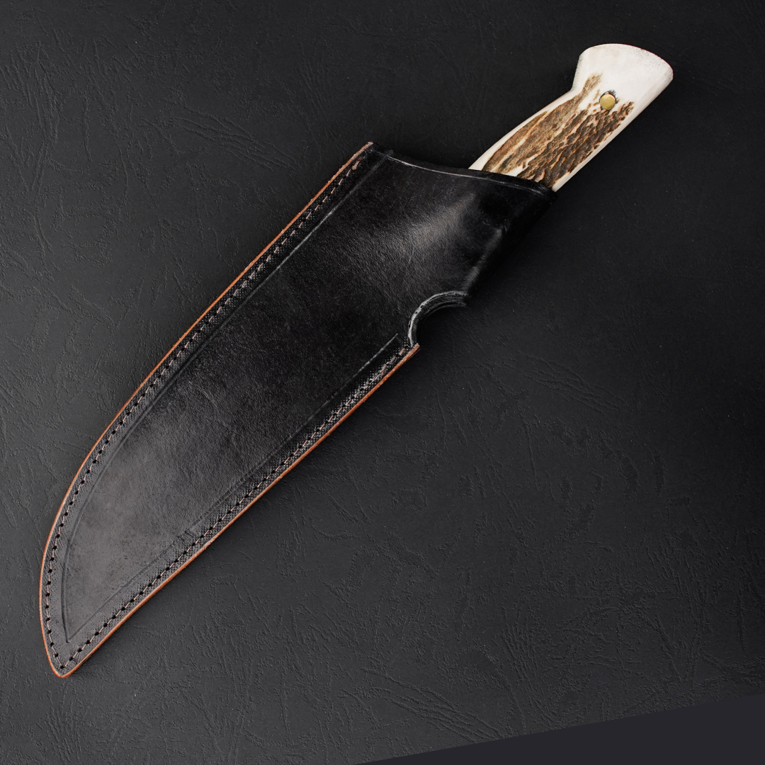 Cuchillo Carnicero Legado Artesanal Asta Ciervo Premium hoja ancha 20 cm
