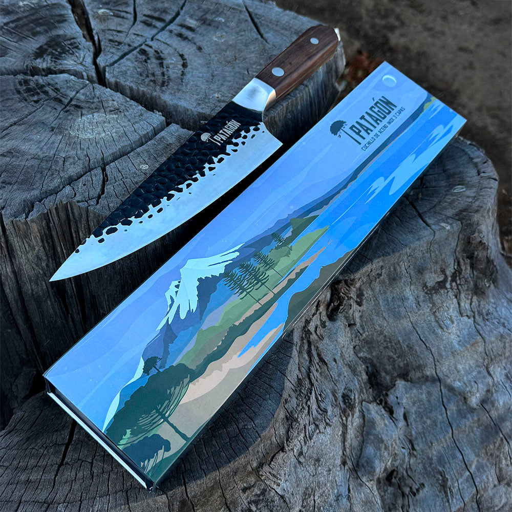 PIÑON - Cuchillo Parrillero inox. 3 capas hoja 20 cm Martillado PATAGÓN + GRABADO GRATIS