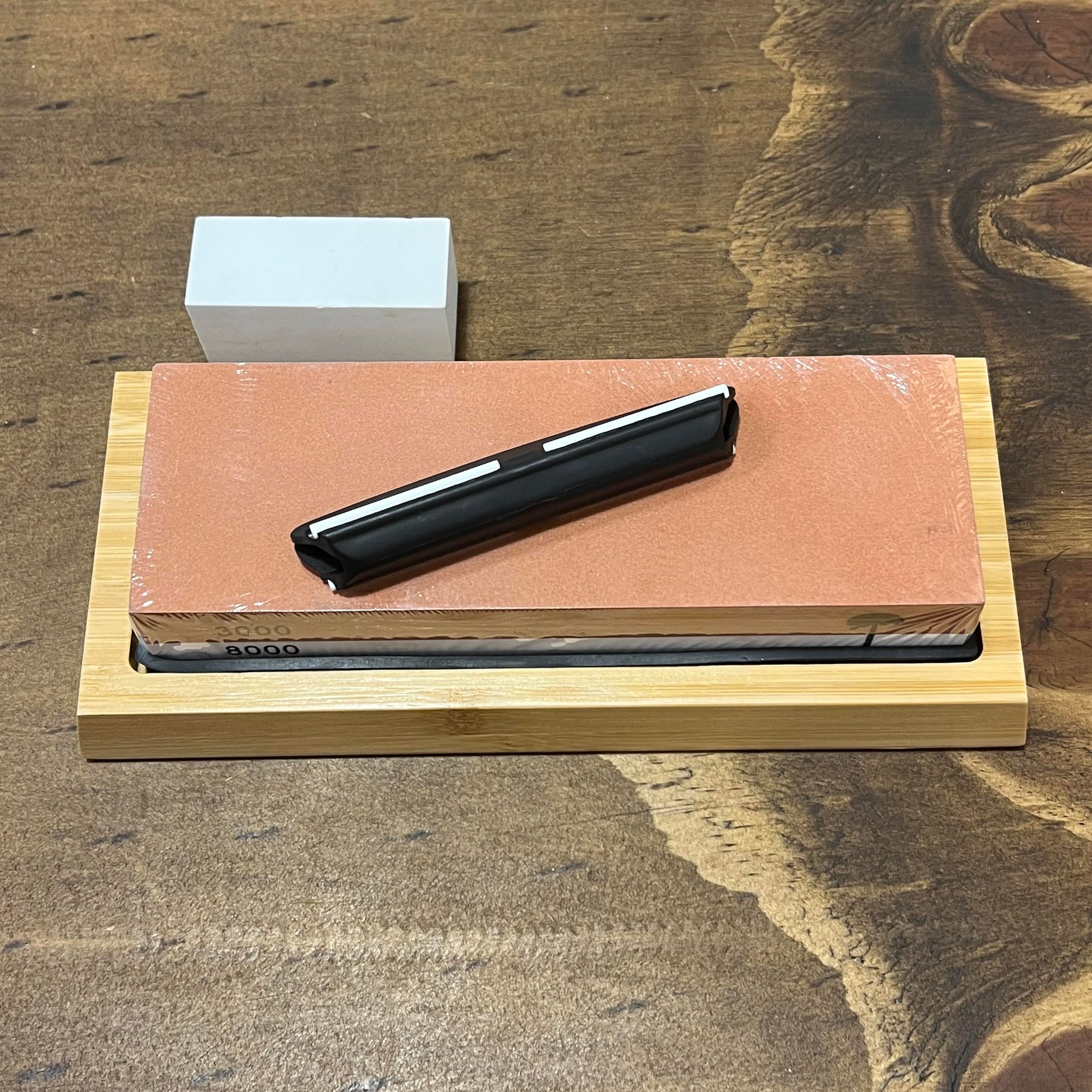 Wet Stone Piedra de afilar grano 3000 y 8000 - Cuchillos Mundo Patagon